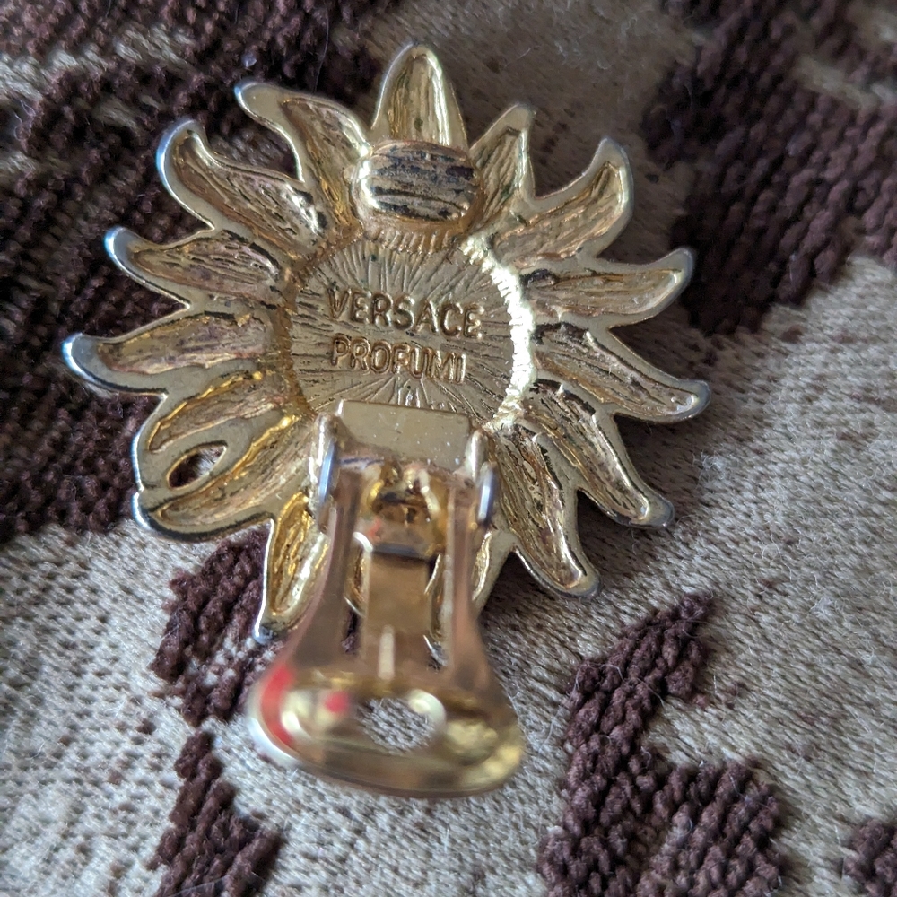 💥EXTREMELY RARE💯VERSACE RUNWAY RELEASE CLIPS - Picture 6 of 9